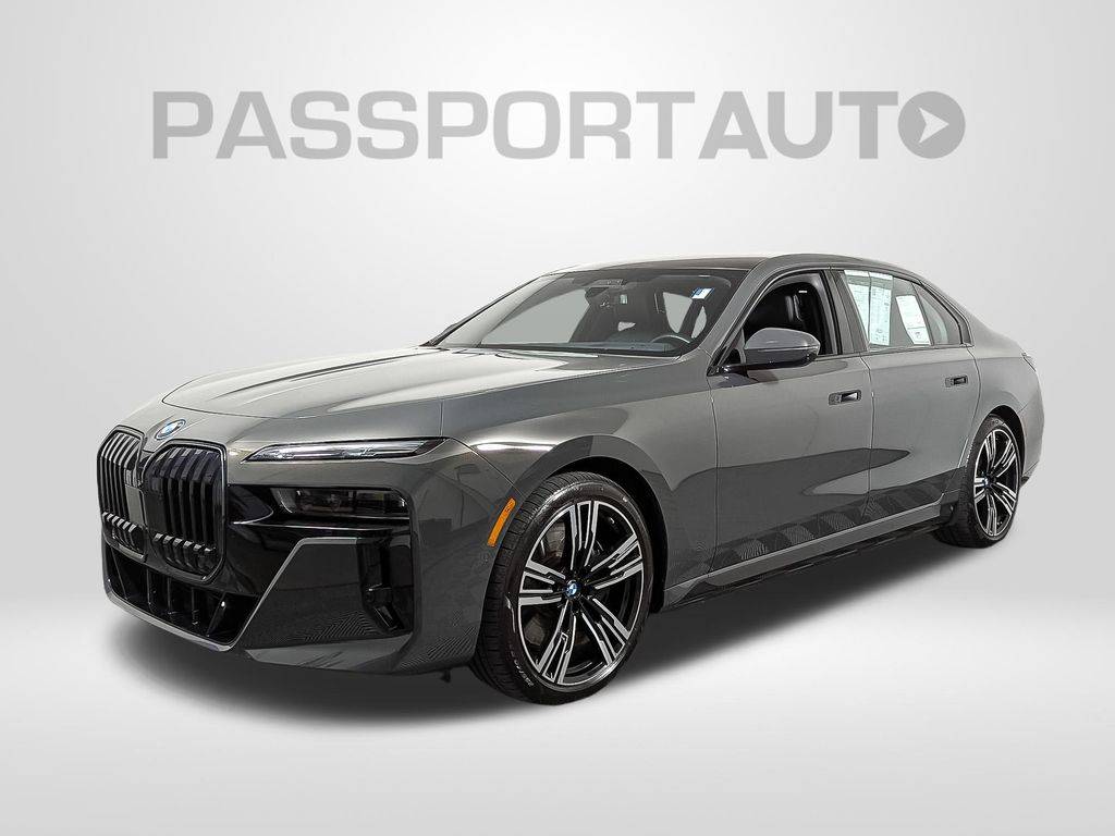 2025 BMW i7 xDrive60 — Sedan — 5,460 mi — Marlow Heights, MD