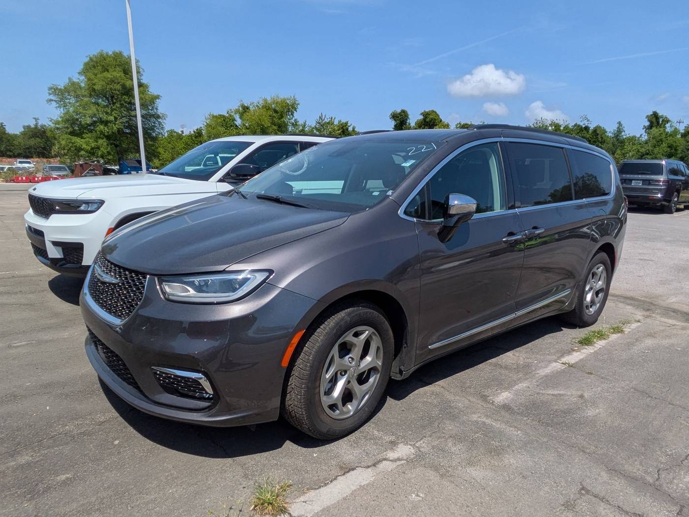 2023 Chrysler Pacifica Limited — Minivan — 67,404 mi — Panama City, FL