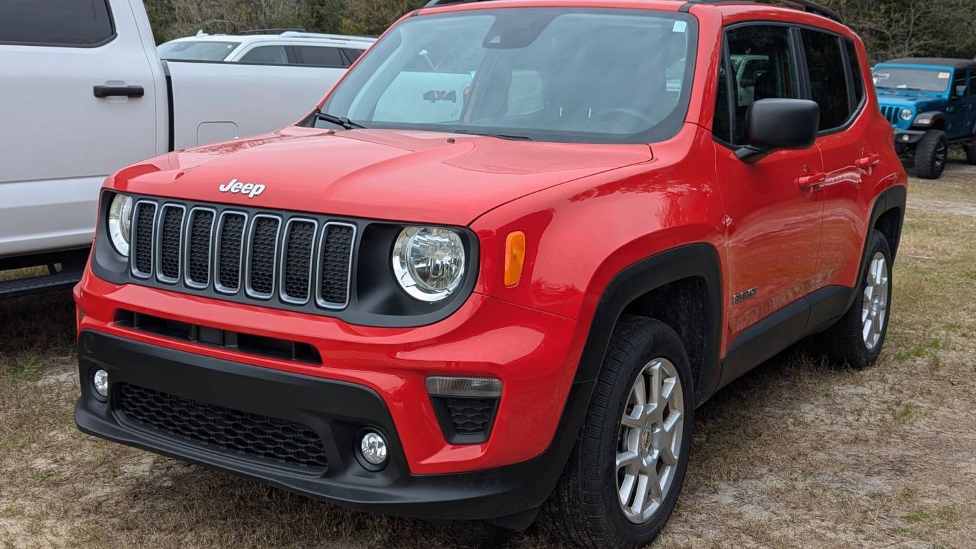 2023 Jeep Renegade Latitude — SUV — 15 mi — Panama City, FL
