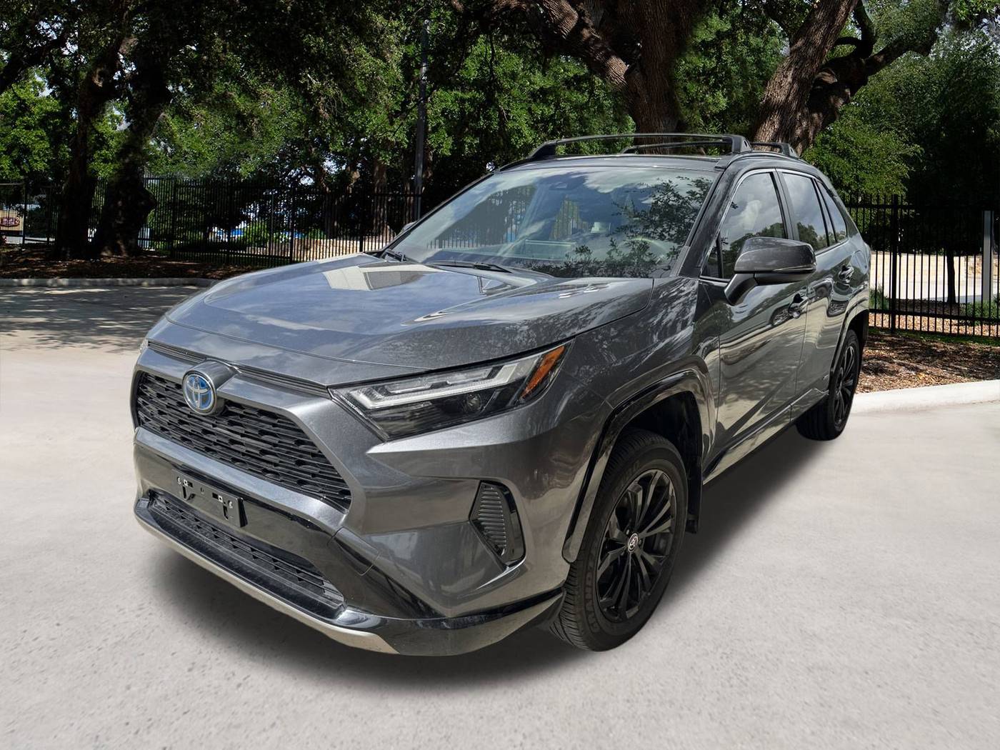 2023 Toyota RAV4 Hybrid SE — SUV — 27,903 mi — San Antonio, TX