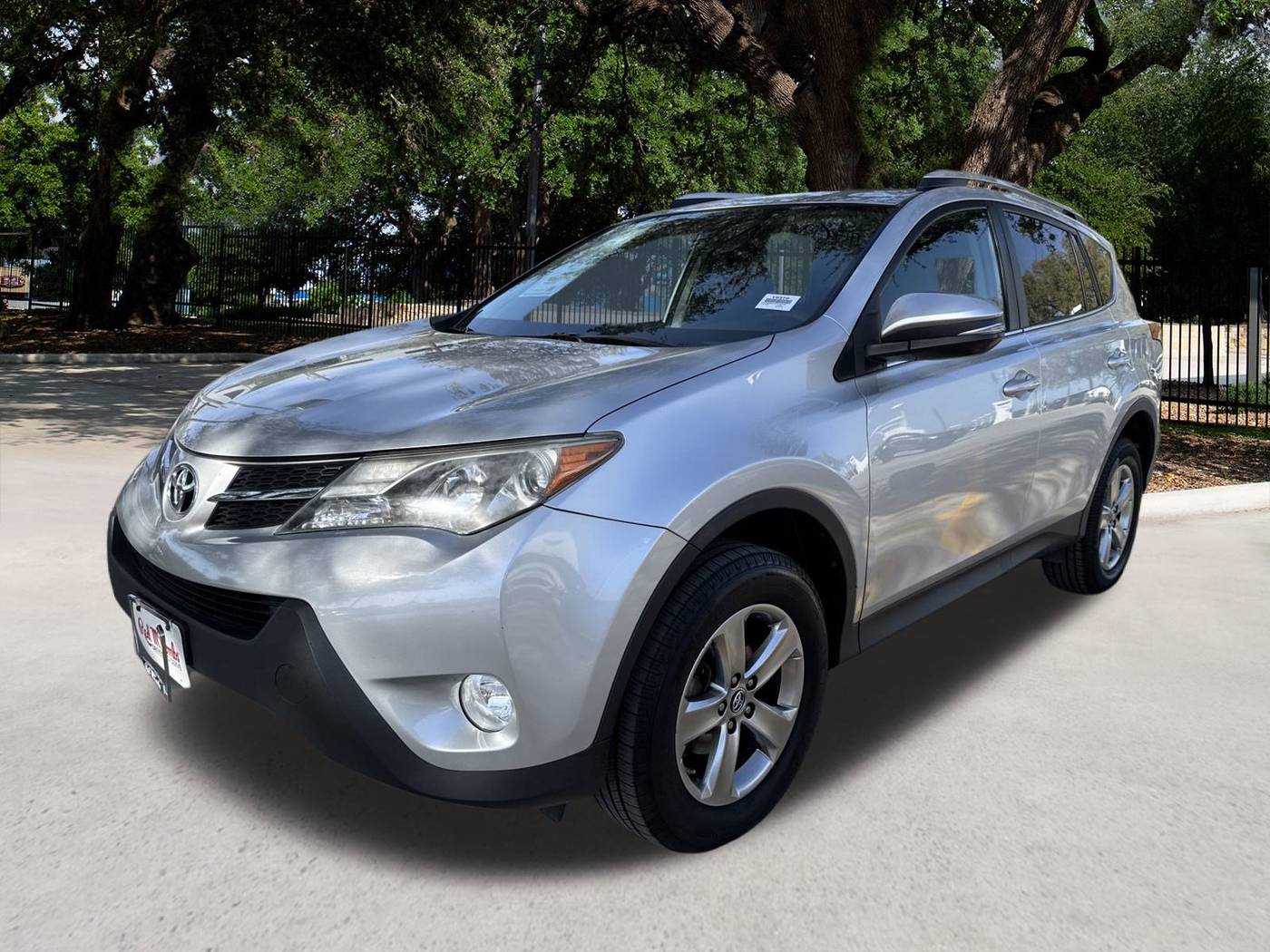 2015 Toyota RAV4 XLE — SUV — 136,235 mi — San Antonio, TX
