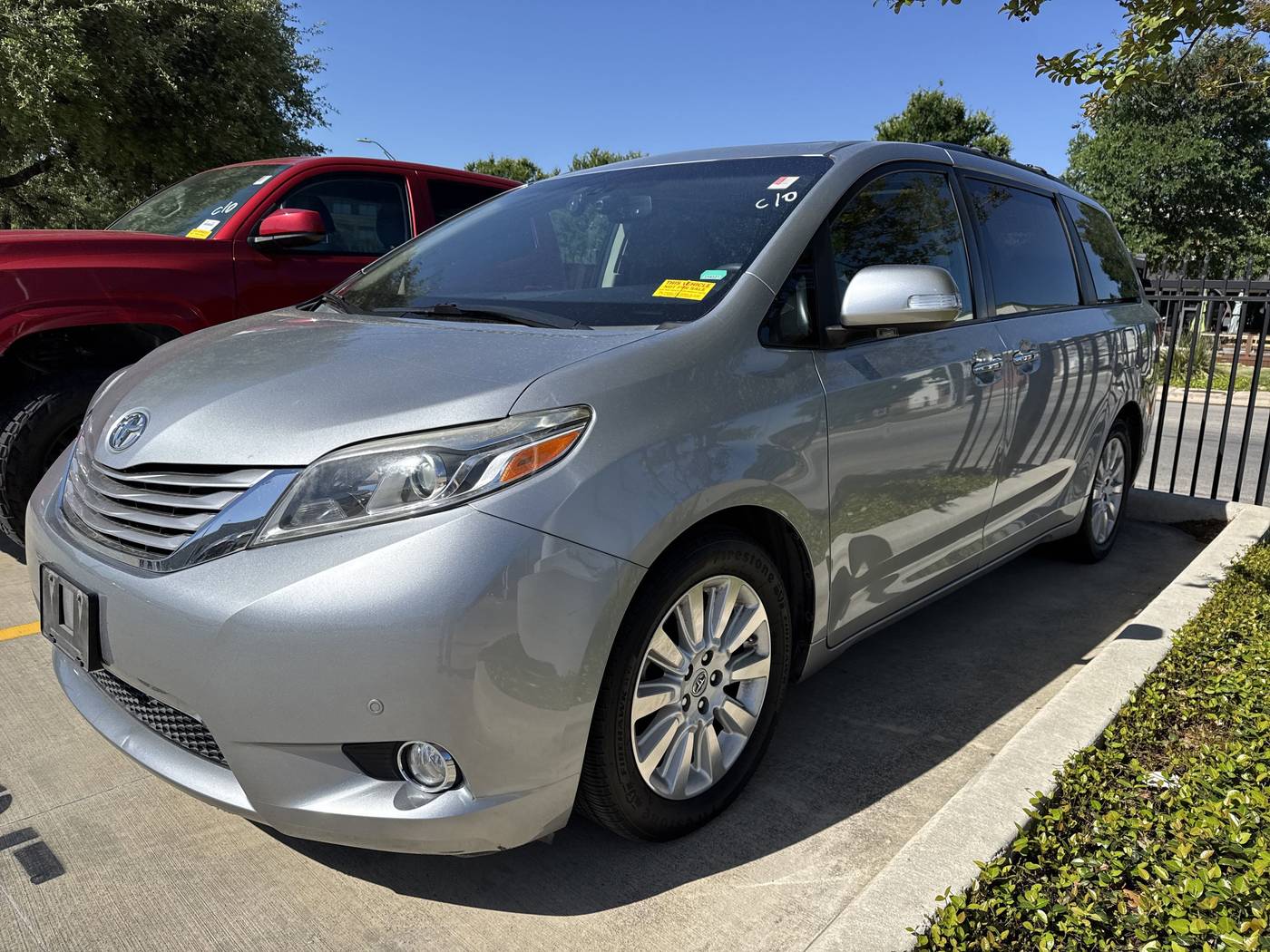 2015 Toyota Sienna Limited Premium — Minivan — 104,835 mi — San Antonio, TX