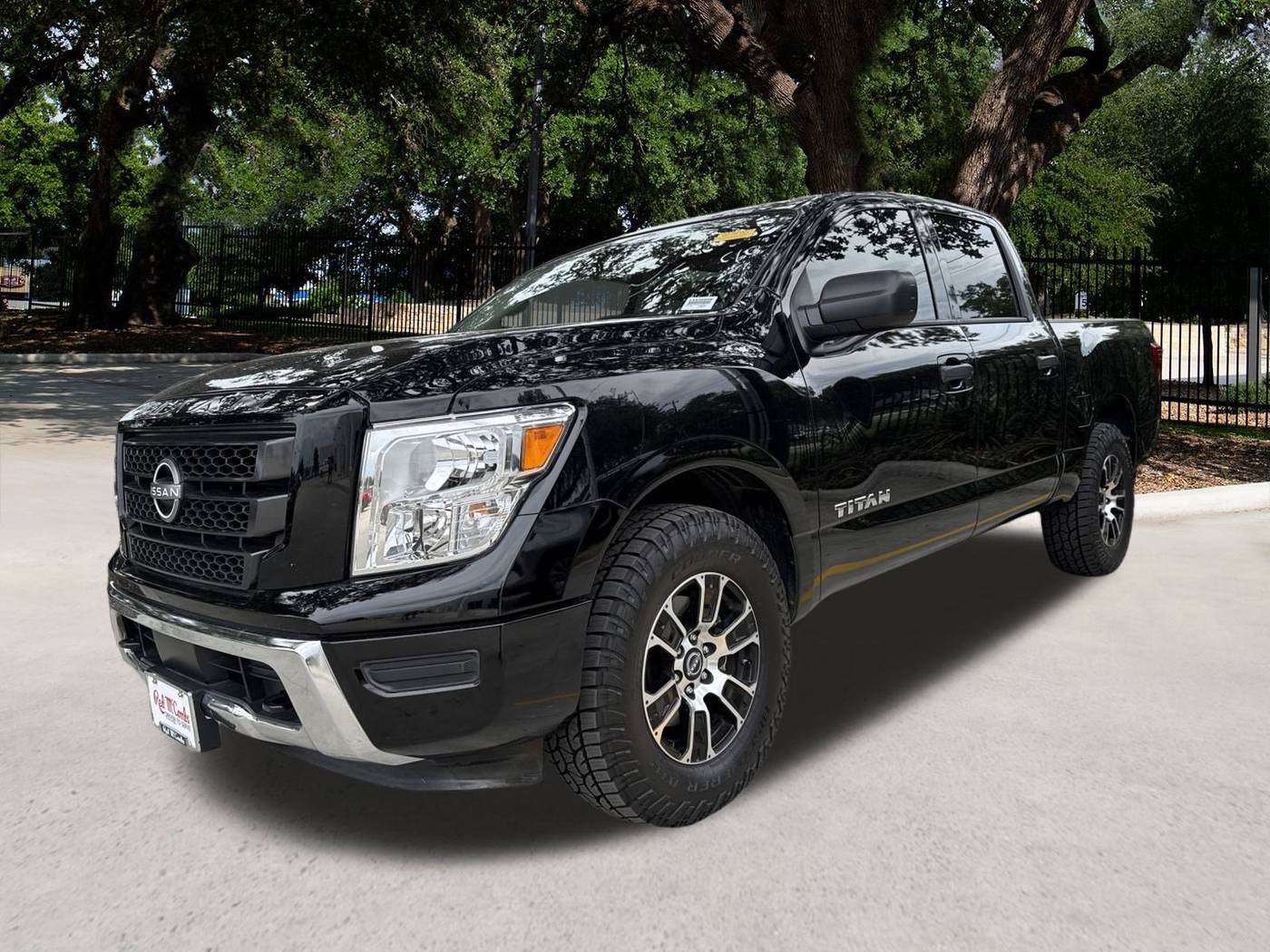 2023 Nissan Titan SV — Pickup Truck — 56,725 mi — San Antonio, TX