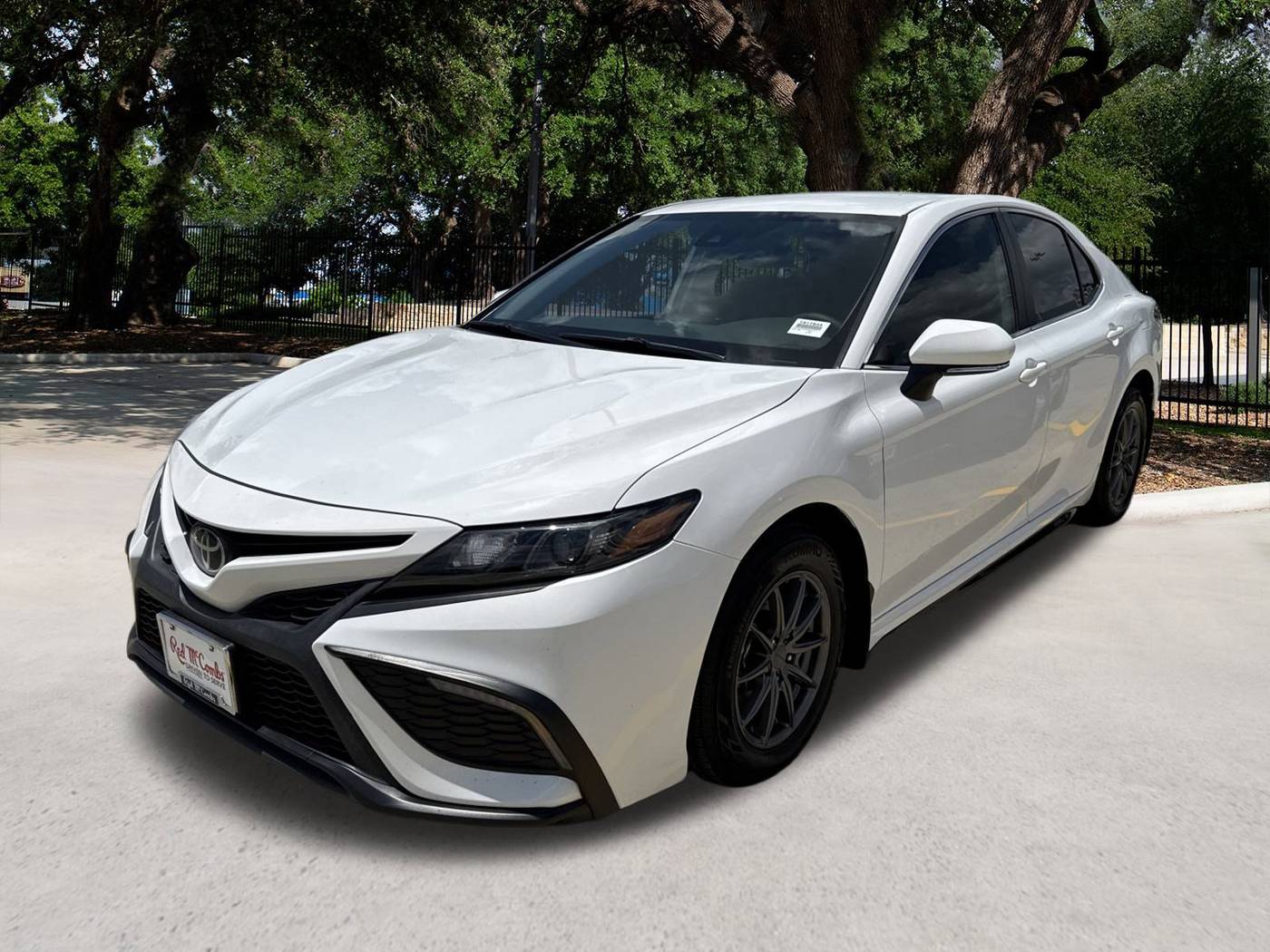 2022 Toyota Camry SE — Sedan — 51,777 mi — San Antonio, TX