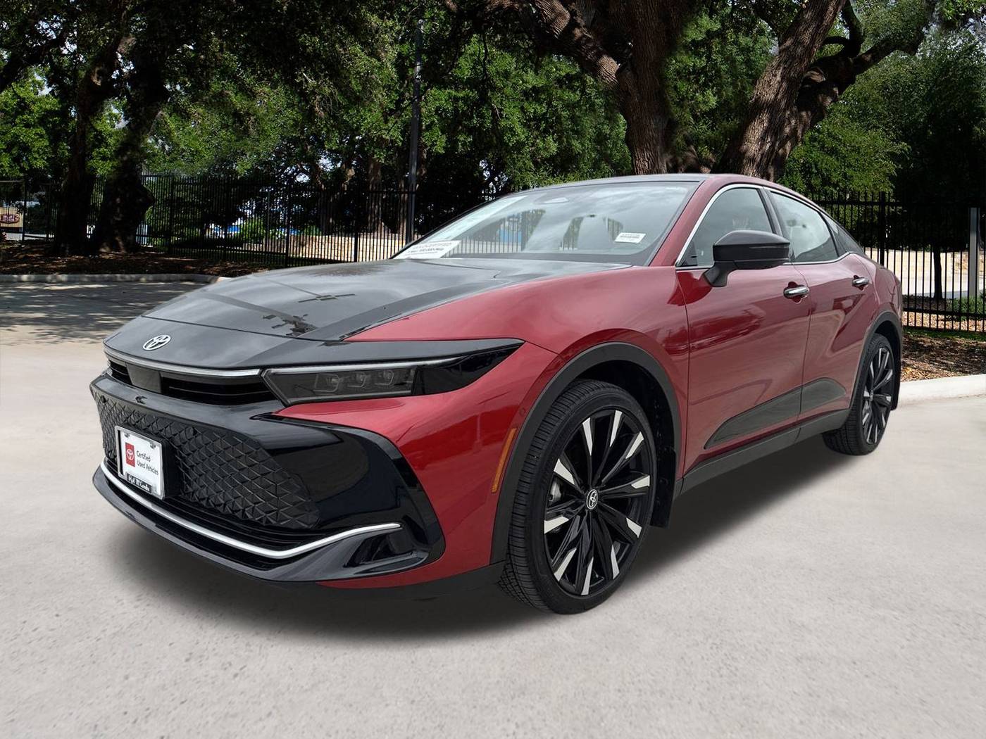 2025 Toyota Crown Platinum — Sedan — 1,897 mi — San Antonio, TX