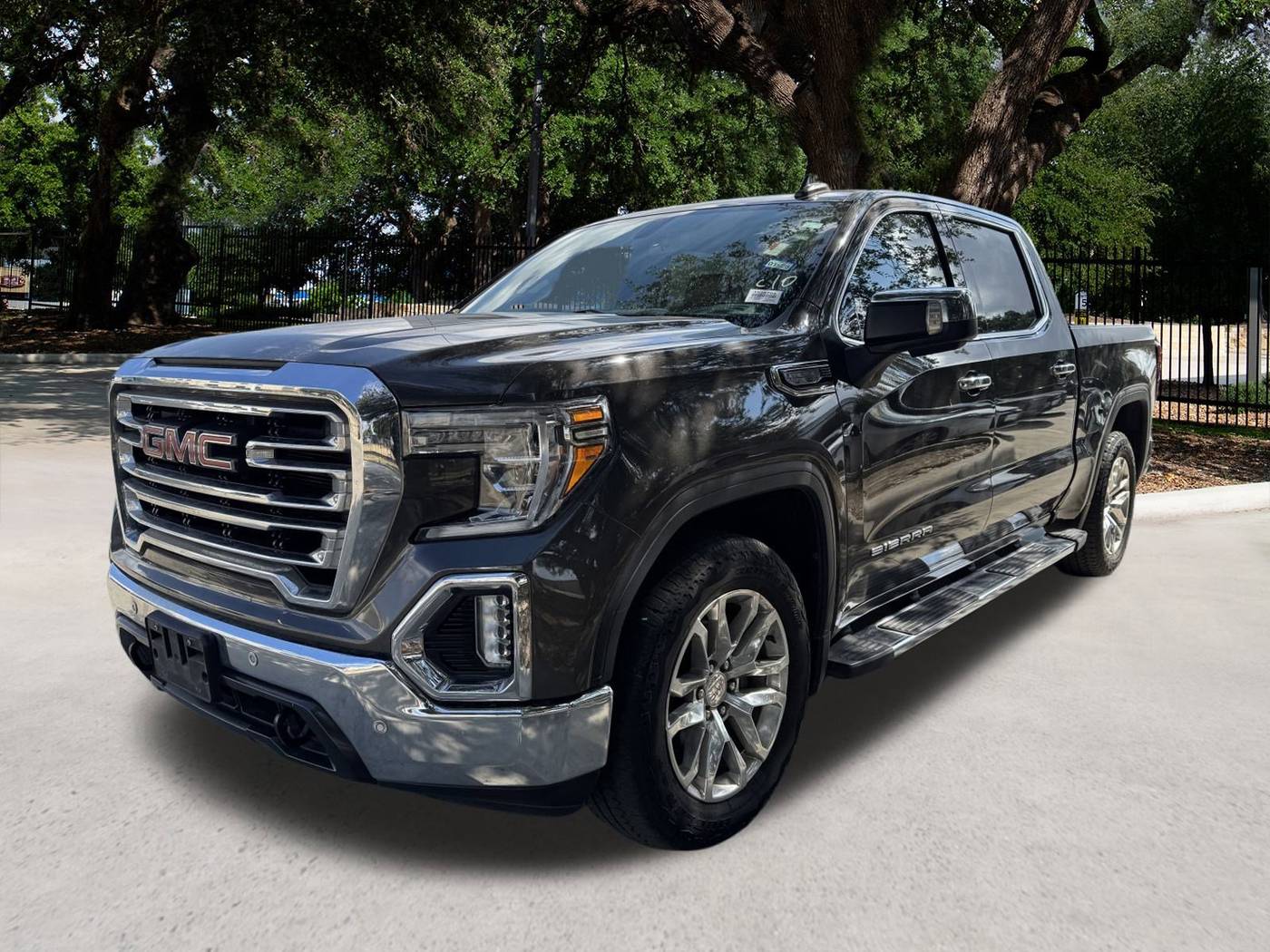 2020 GMC Sierra 1500 SLT — Pickup Truck — 68,975 mi — San Antonio, TX