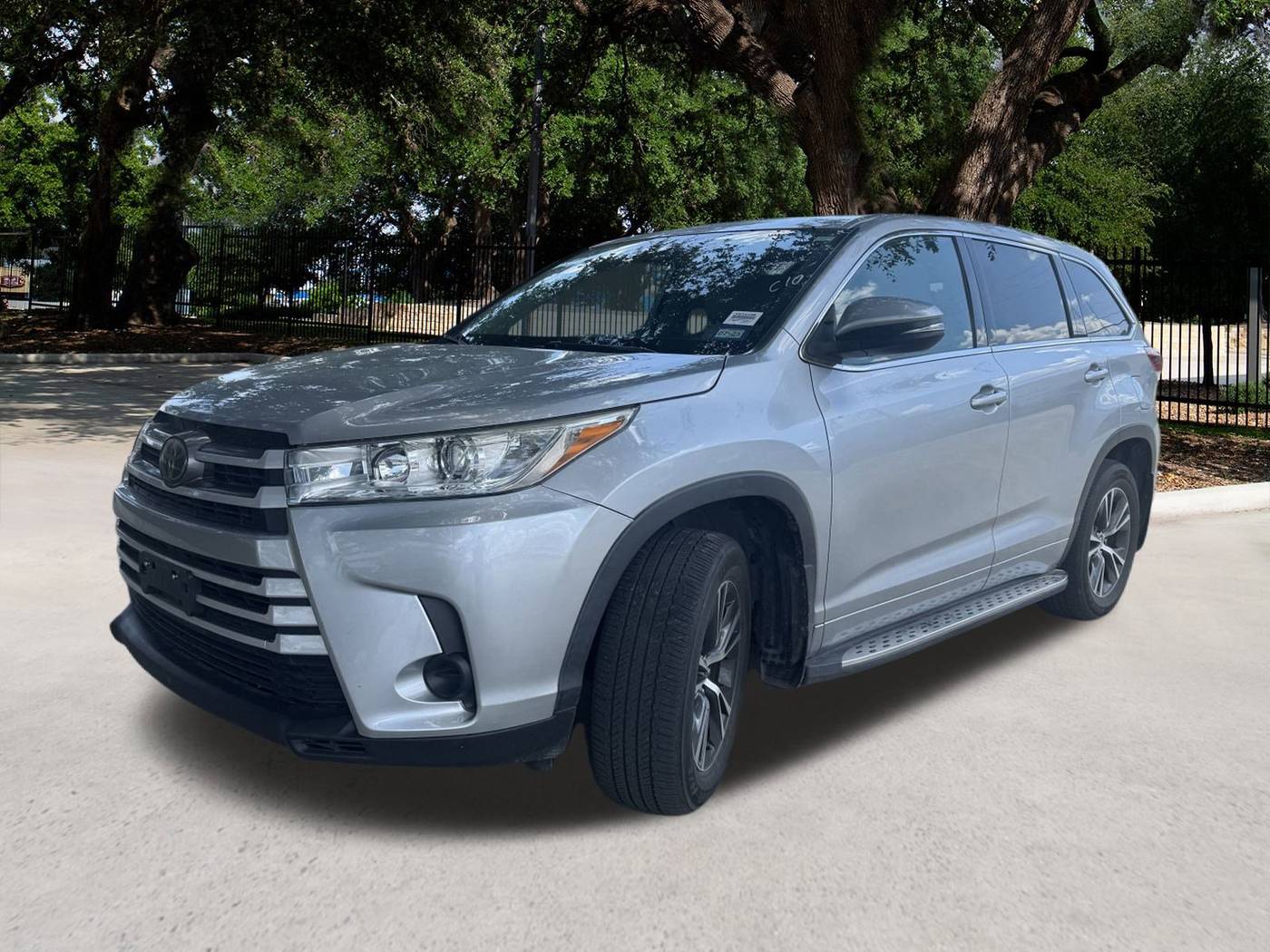 2018 Toyota Highlander LE — SUV — 74,787 mi — San Antonio, TX
