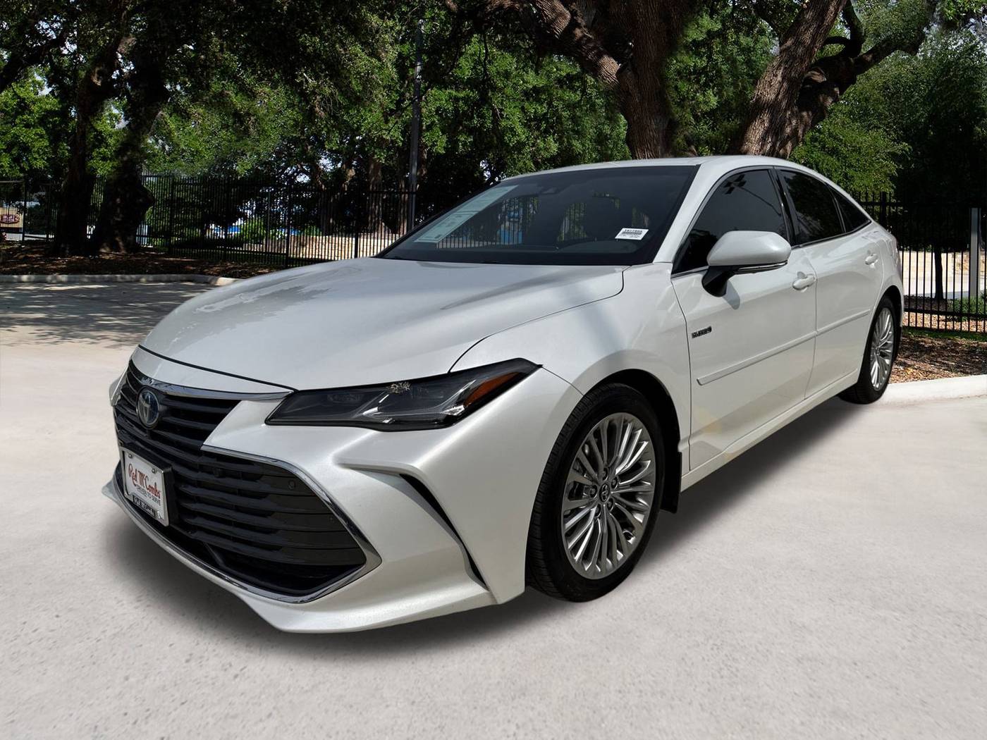 2020 Toyota Avalon Hybrid Limited — Sedan — 46,723 mi — San Antonio, TX