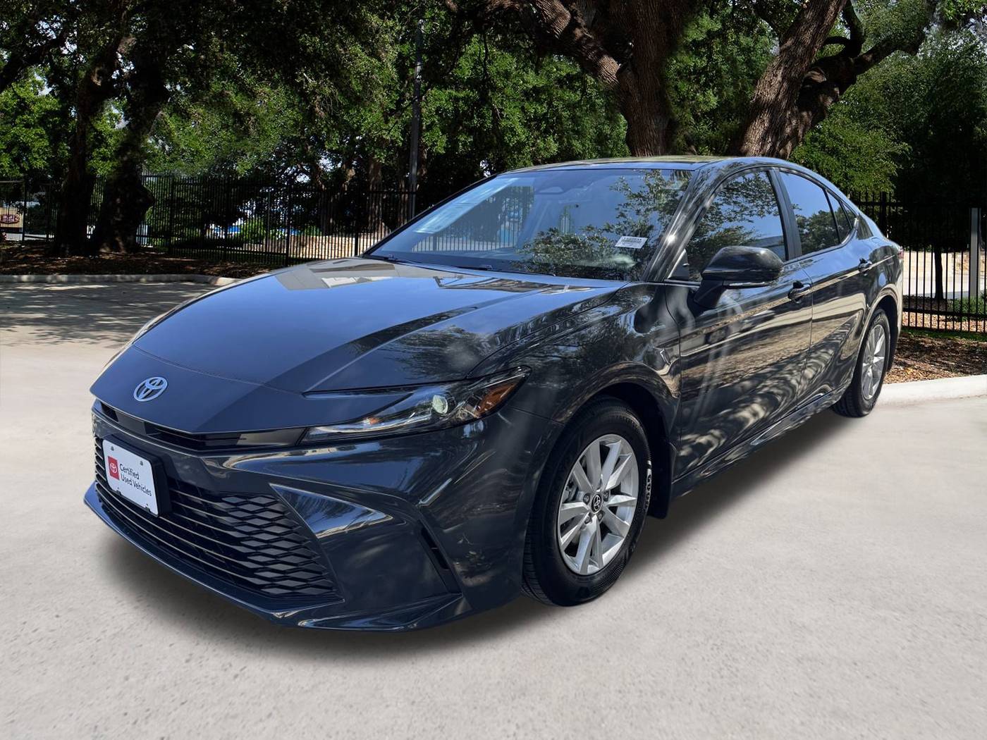 2025 Toyota Camry Hybrid LE — Sedan — 1,417 mi — San Antonio, TX