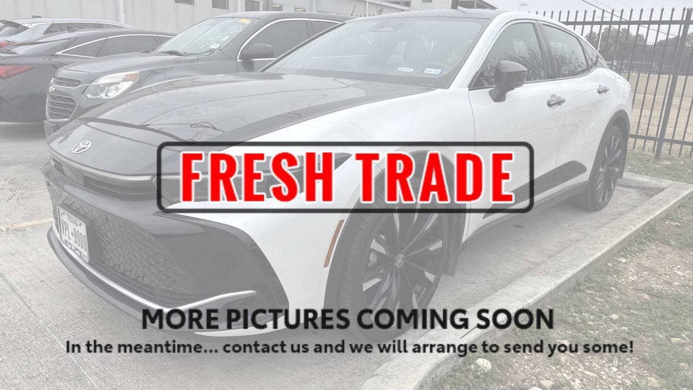 2025 Toyota Crown Platinum — Sedan — 3,724 mi — San Antonio, TX