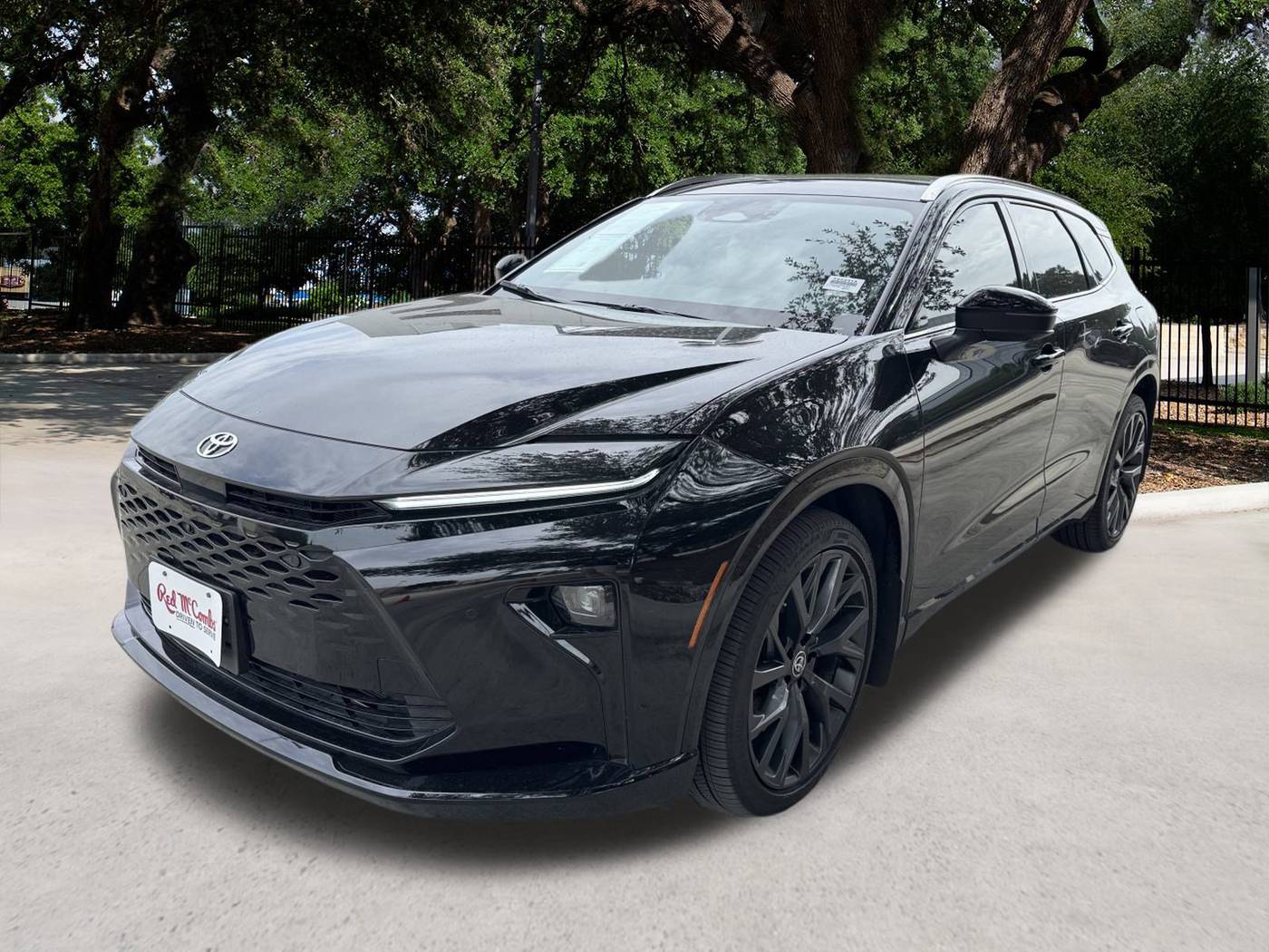2025 Toyota Crown Signia Limited — SUV — 3,983 mi — San Antonio, TX