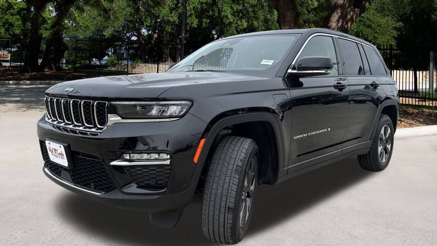 2022 Jeep Grand Cherokee 4xe — SUV — 17,800 mi — San Antonio, TX