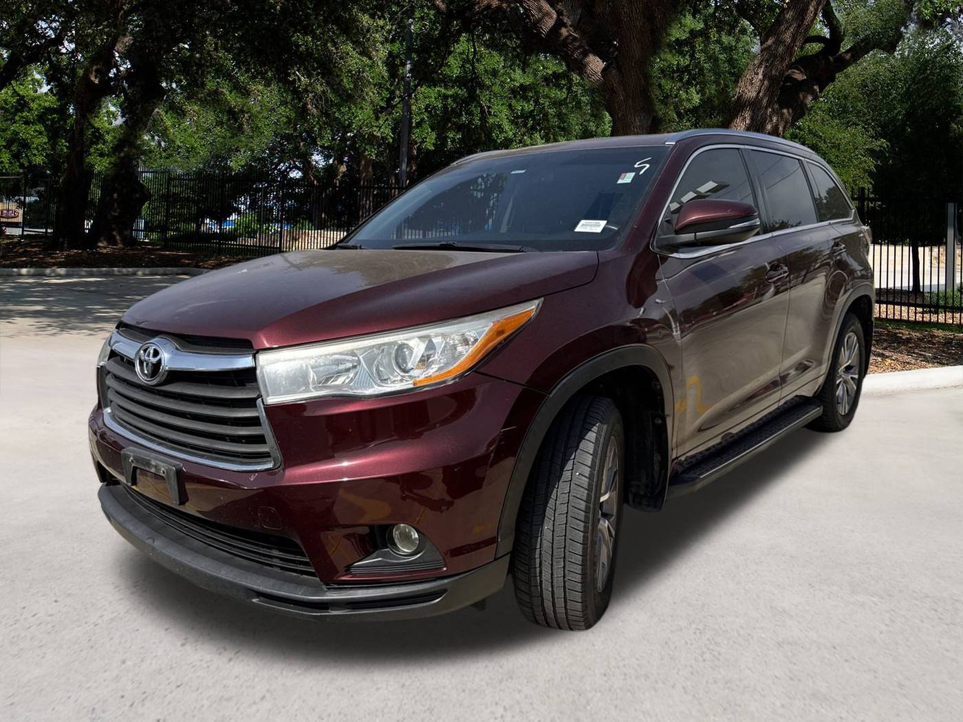 2014 Toyota Highlander XLE — SUV — 196,039 mi — San Antonio, TX