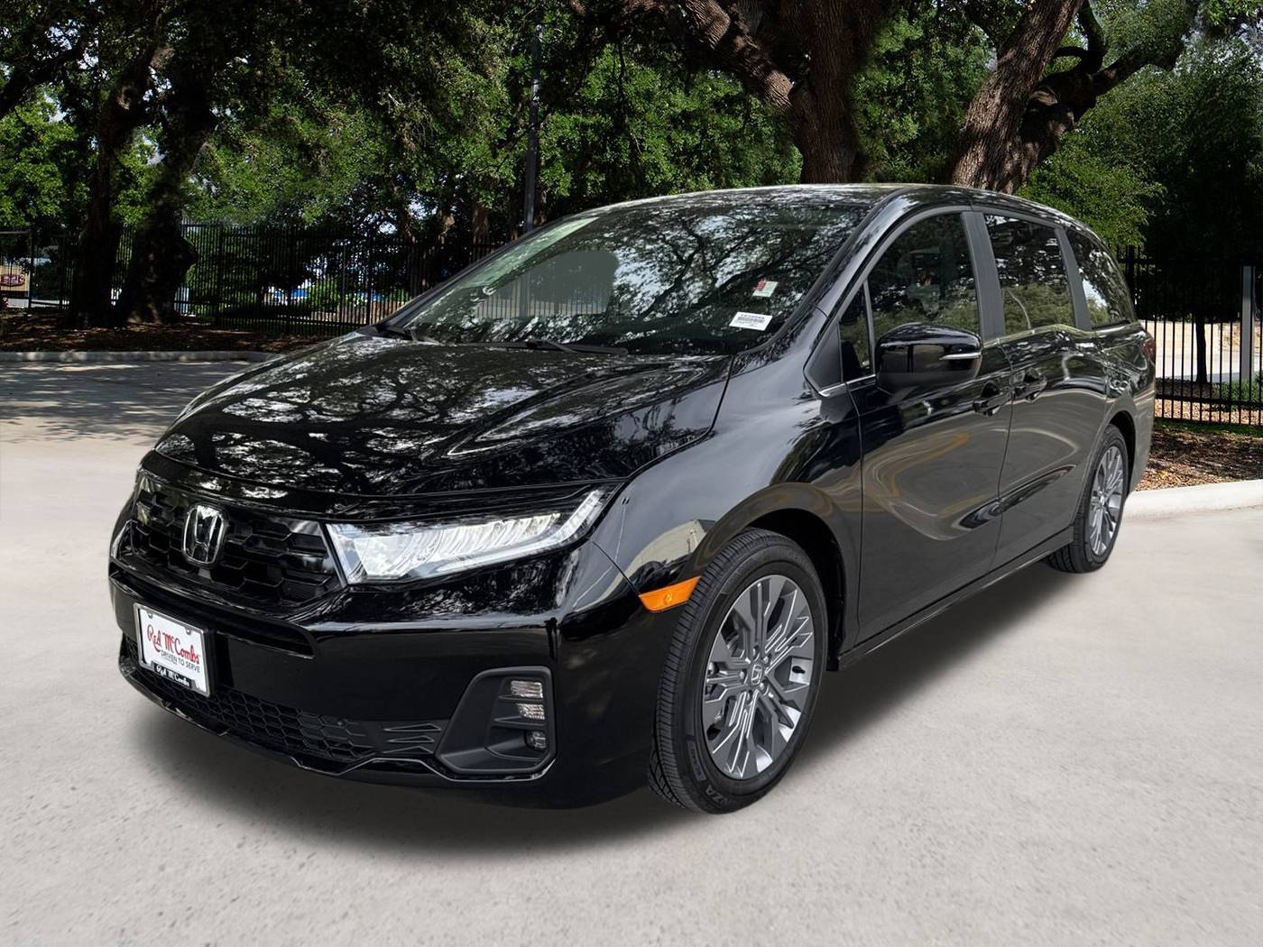 2025 Honda Odyssey Touring — Minivan — 738 mi — San Antonio, TX