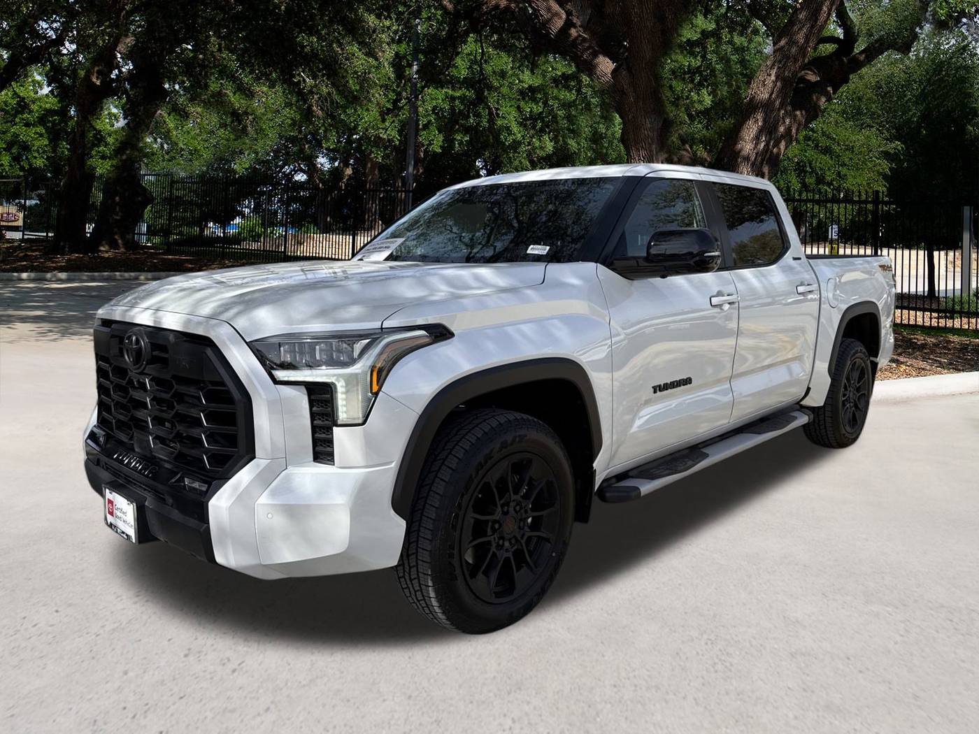 2024 Toyota Tundra Limited — Pickup Truck — 2,125 mi — San Antonio, TX