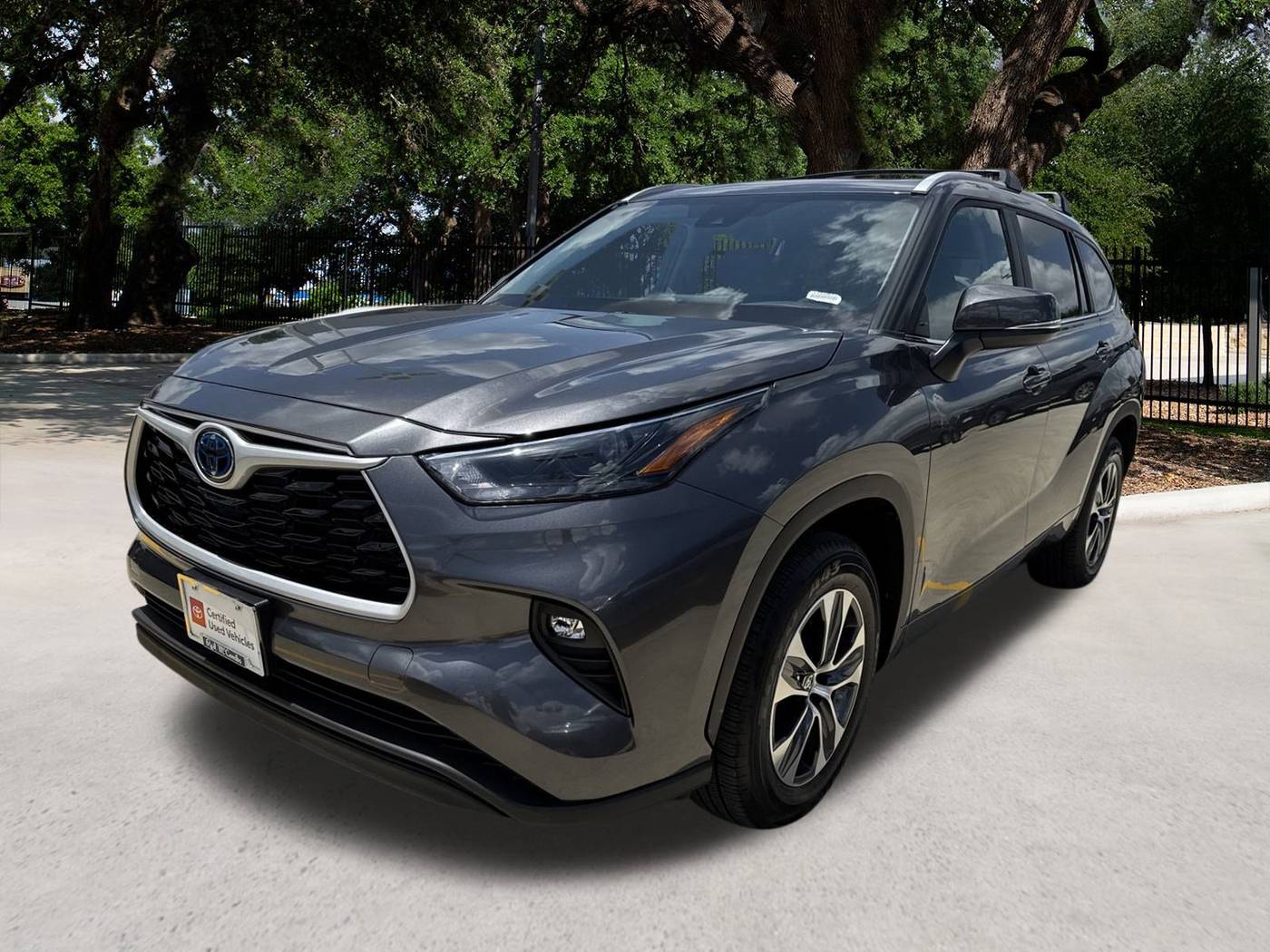2024 Toyota Highlander Hybrid XLE — SUV — 4,324 mi — San Antonio, TX