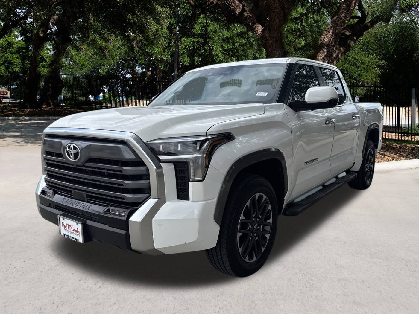 2025 Toyota Tundra Limited — Pickup Truck — 6,526 mi — San Antonio, TX