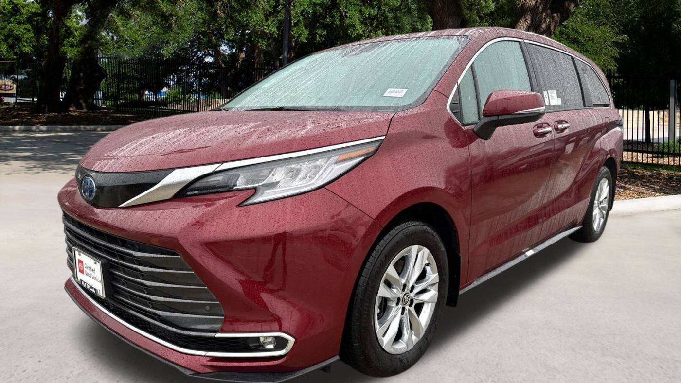 2024 Toyota Sienna Limited — Minivan — 1,828 mi — San Antonio, TX