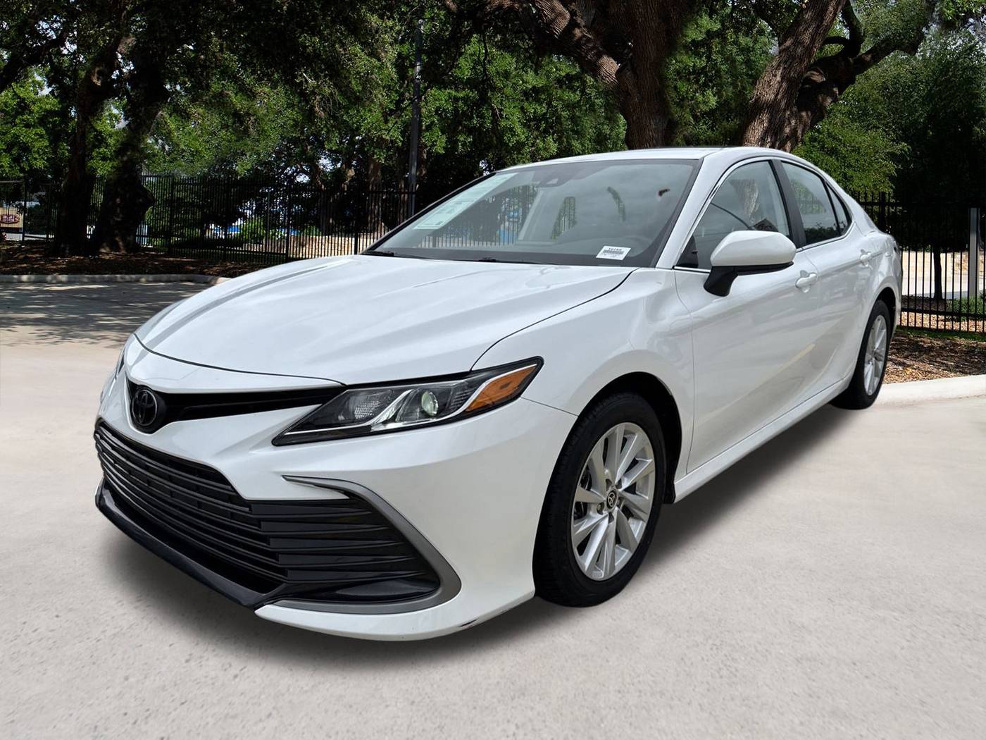 2024 Toyota Camry LE — Sedan — 29,670 mi — San Antonio, TX