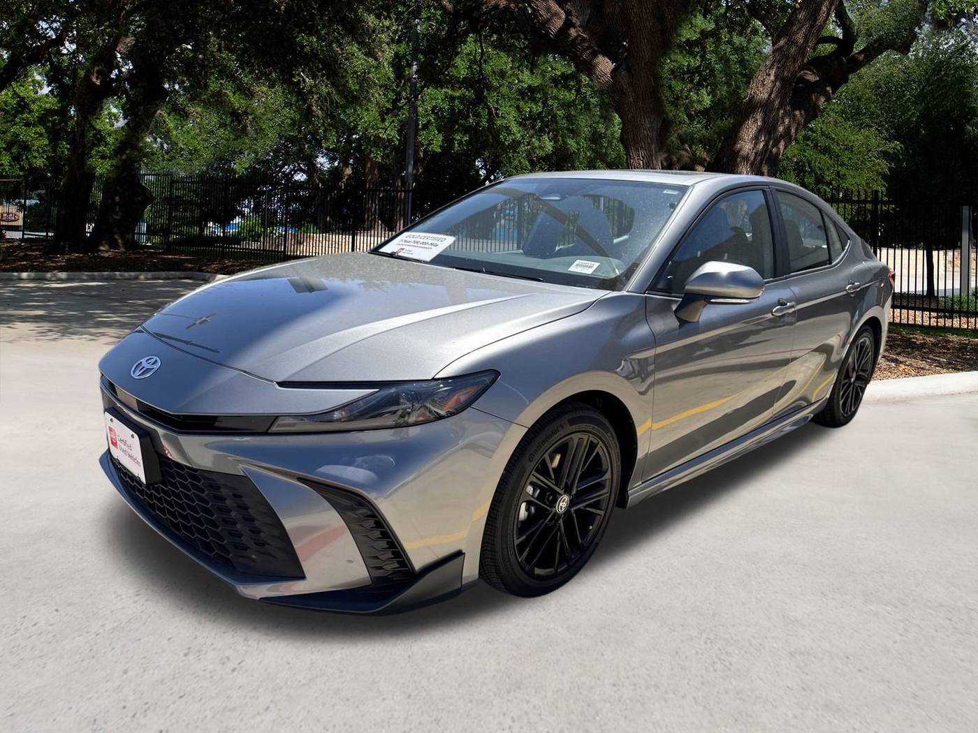 2025 Toyota Camry SE — Sedan — 1,837 mi — San Antonio, TX