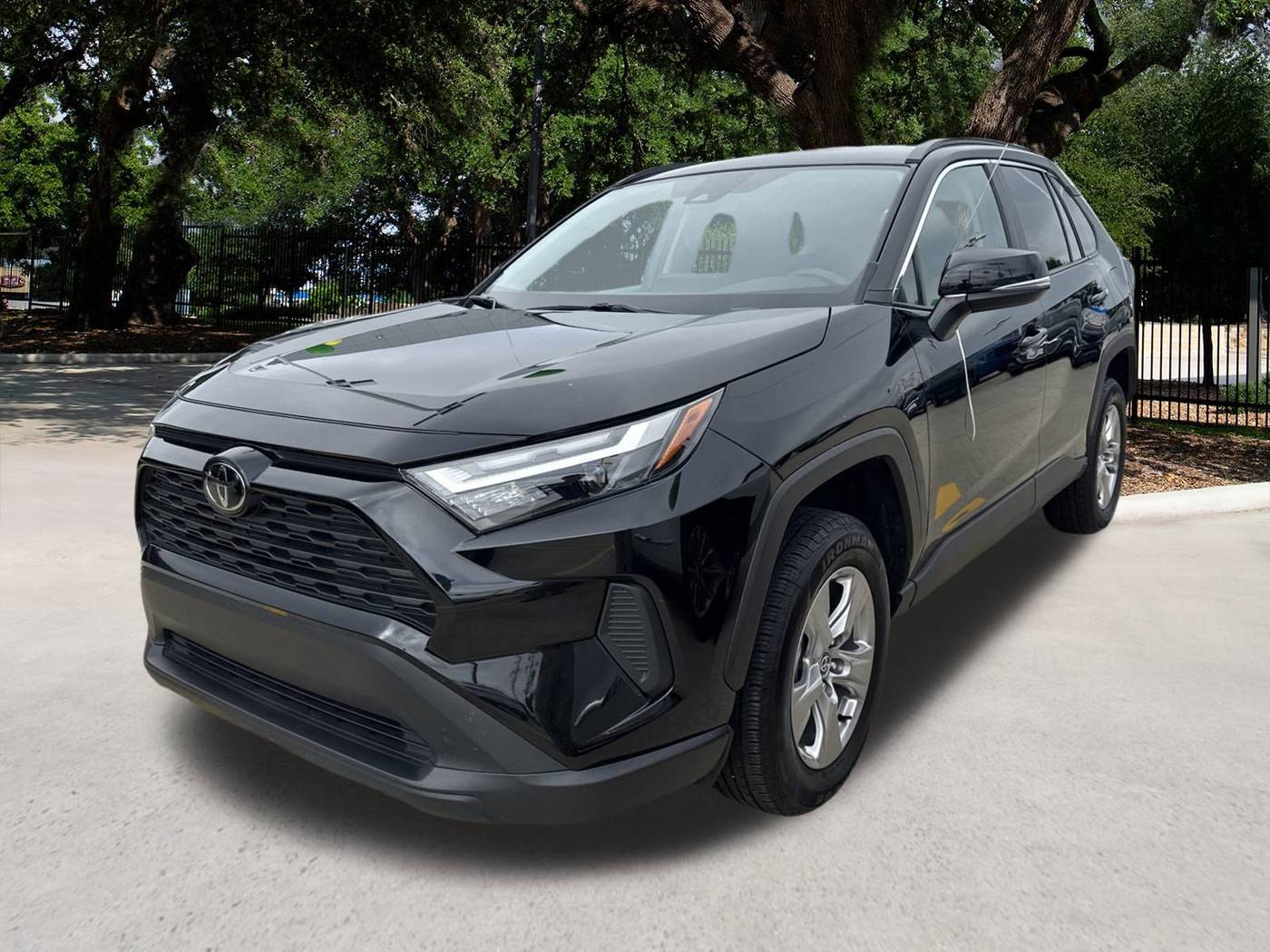 2023 Toyota RAV4 XLE — SUV — 55,500 mi — San Antonio, TX
