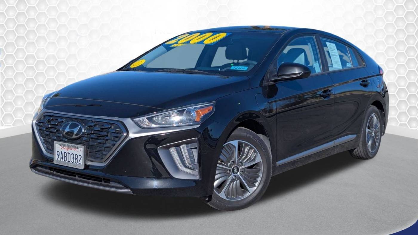 2022 Hyundai Ioniq Plug-In Hybrid SE — Hatchback — 22,559 mi — La Quinta, CA