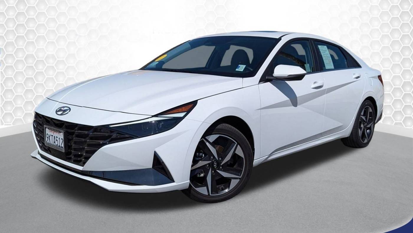 2023 Hyundai Elantra Hybrid Limited — Sedan — 5,224 mi — La Quinta, CA