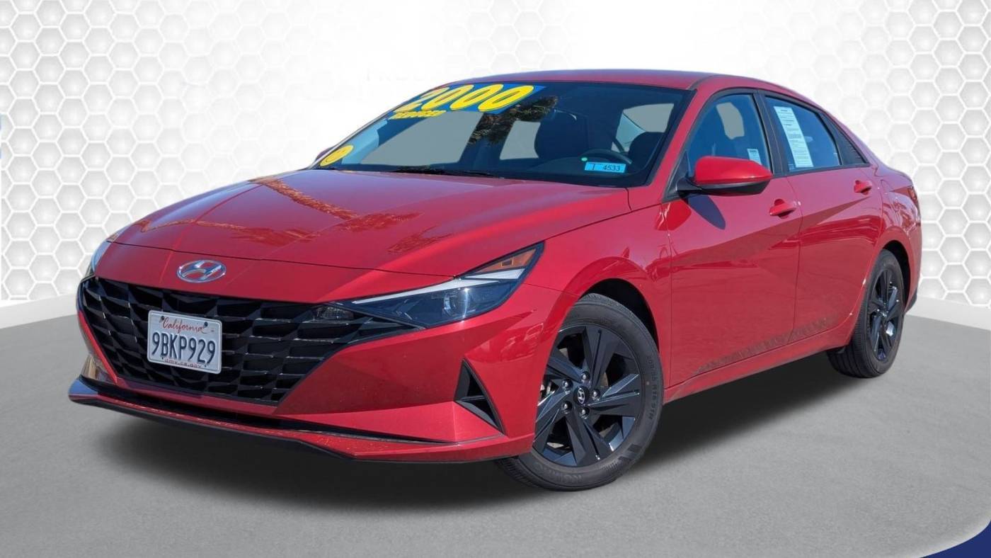 2022 Hyundai Elantra SEL — Sedan — 18,890 mi — La Quinta, CA