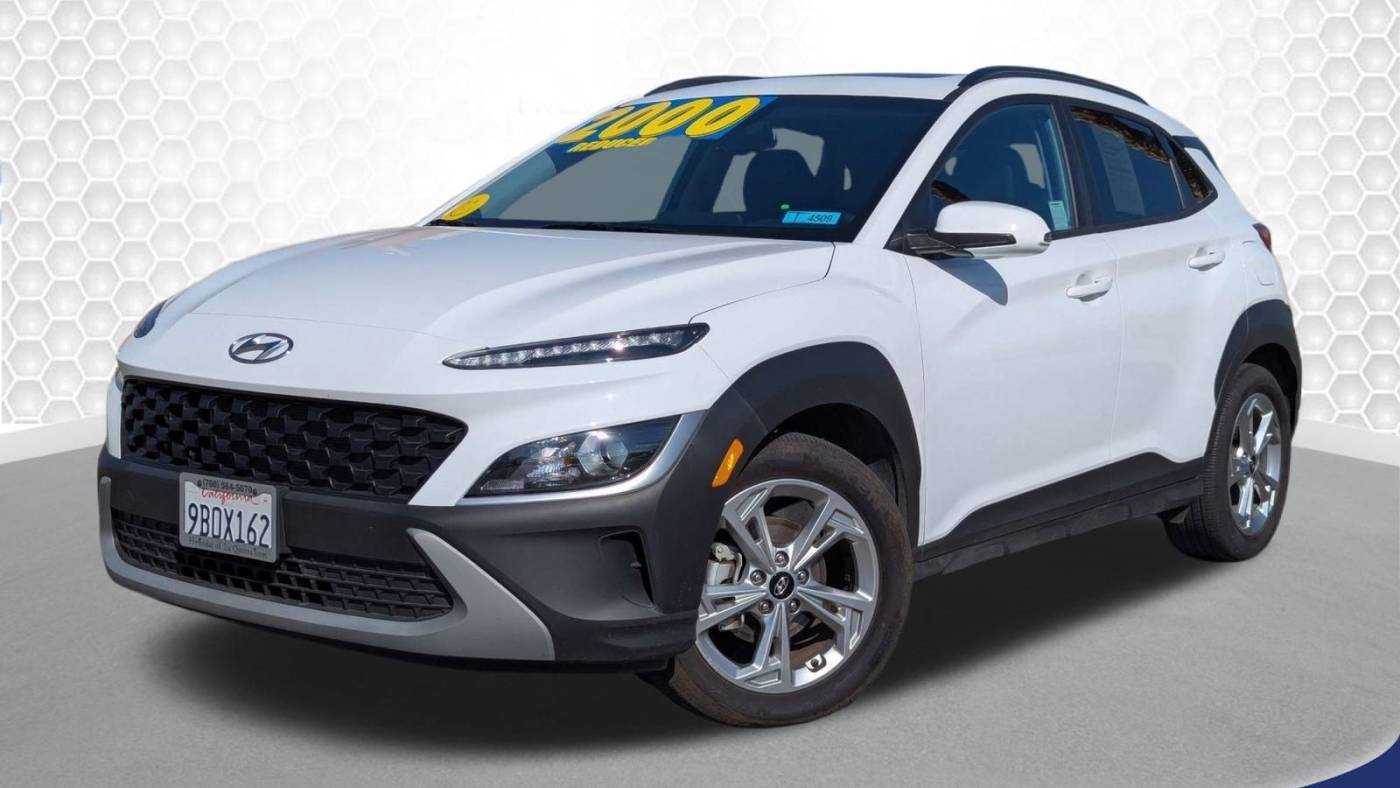 2022 Hyundai Kona SEL — SUV — 17,129 mi — La Quinta, CA
