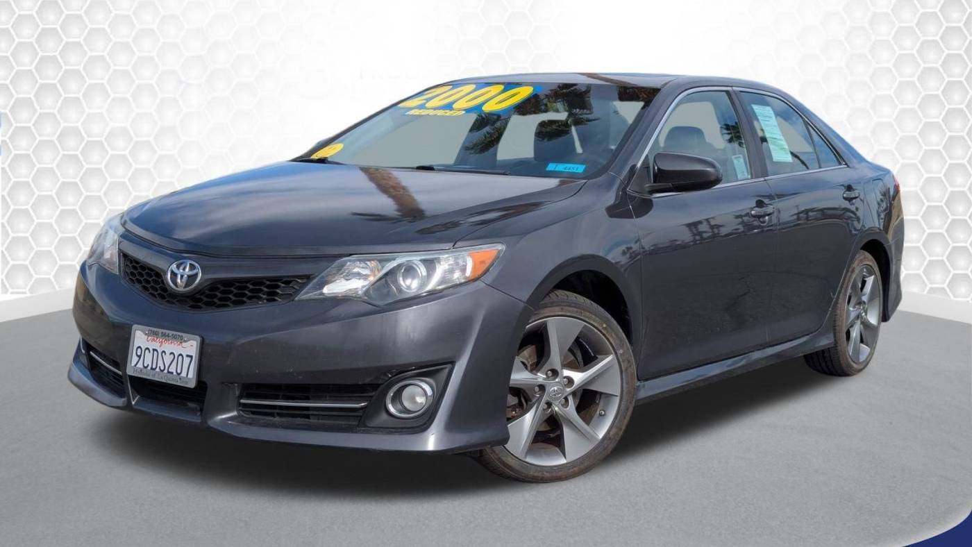 2012 Toyota Camry SE V6 — Sedan — 125,508 mi — La Quinta, CA