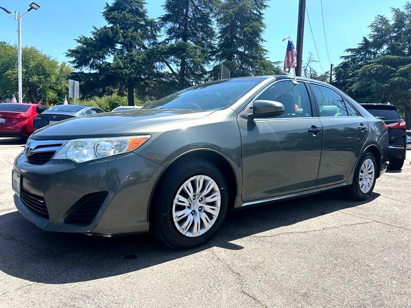 2013 Toyota Camry LE — Sedan — 168,764 mi — Newhall, CA