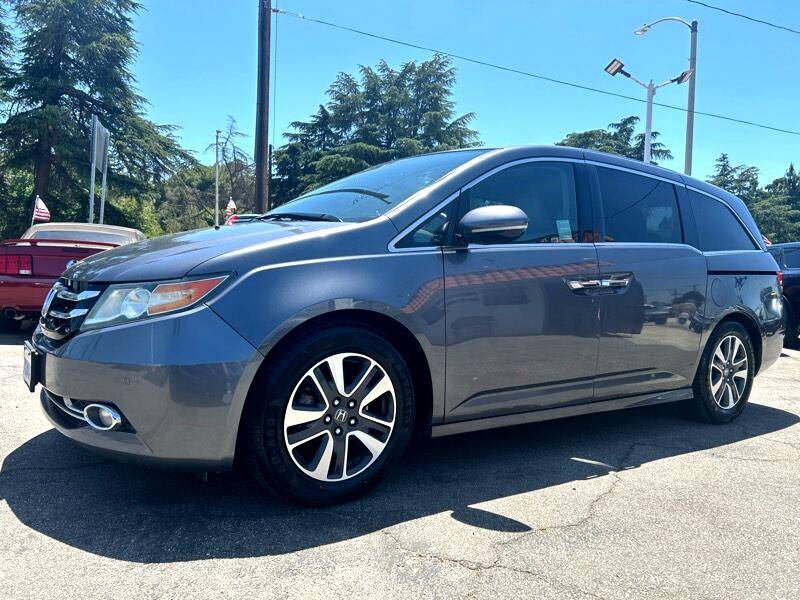 2014 Honda Odyssey Touring — Minivan — 155,503 mi — Newhall, CA