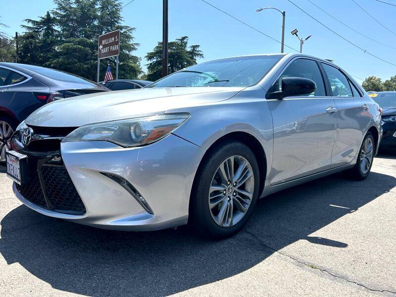 2015 Toyota Camry SE — Sedan — 122,975 mi — Newhall, CA