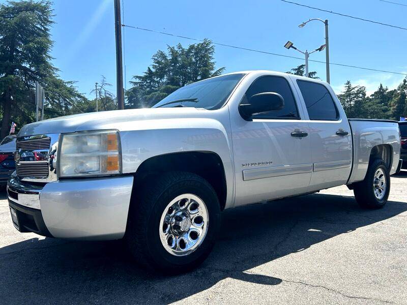 2011 Chevrolet Silverado 1500 LT — Pickup Truck — 143,018 mi — Newhall, CA