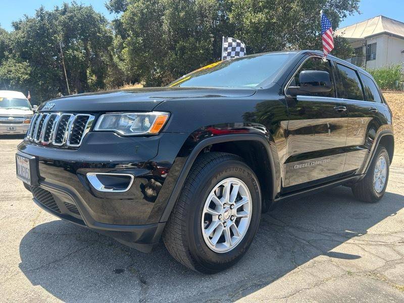 2019 Jeep Grand Cherokee Laredo E