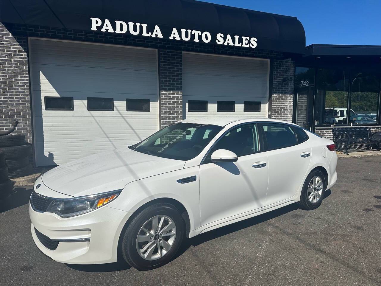 2016 Kia Optima LX — Sedan — 48,295 mi — Holbrook, MA
