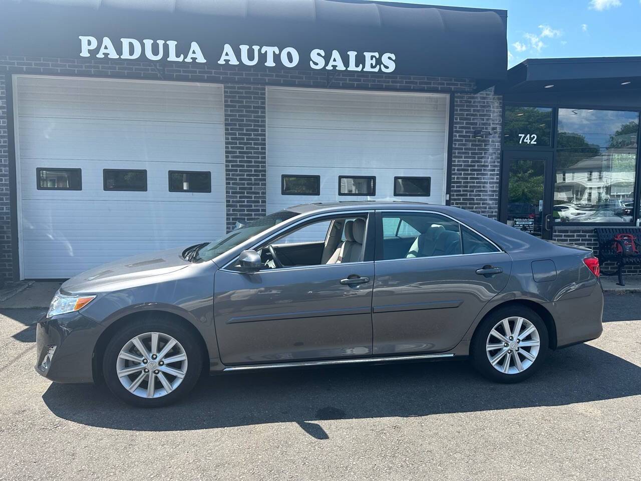 2013 Toyota Camry LE — Sedan — 22,297 mi — Holbrook, MA