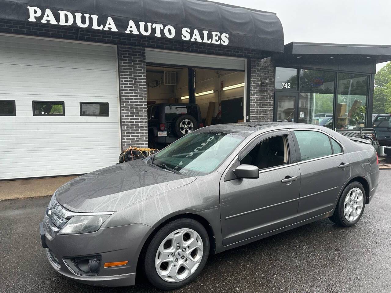 2010 Ford Fusion SE — Sedan — 124,482 mi — Holbrook, MA