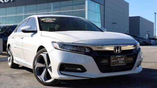 2018 Honda Accord Touring — Sedan — 72,139 mi — Elgin, IL