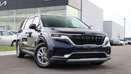 2024 Kia Carnival LXS — Minivan — 21,014 mi — Elgin, IL