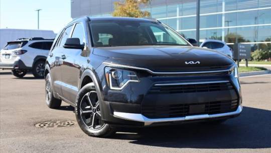 2023 Kia Niro Hybrid EX — SUV — 20,121 mi — Elgin, IL