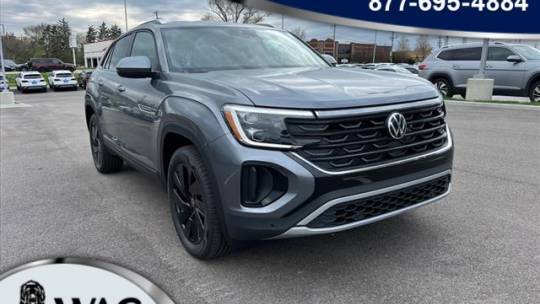 2024 Volkswagen Atlas Cross Sport SE with Technology — SUV — 6 mi — Palatine, IL
