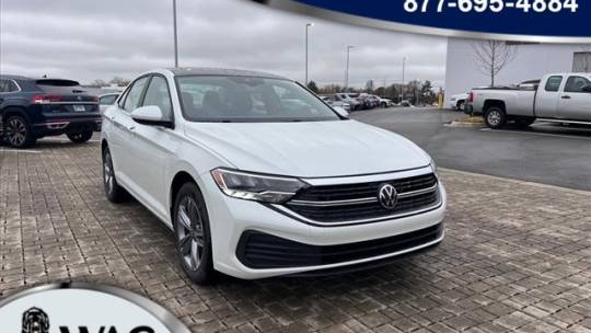 2024 Volkswagen Jetta SE — Sedan — 2,511 mi — Palatine, IL