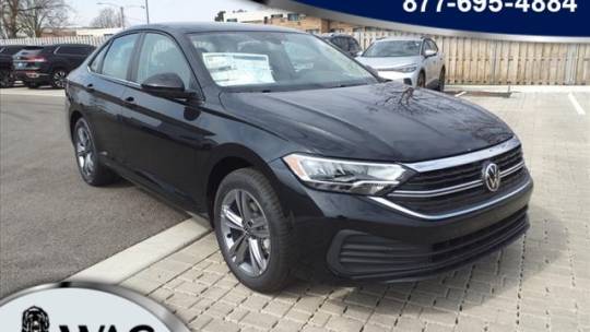 2024 Volkswagen Jetta SE — Sedan — 7,983 mi — Palatine, IL