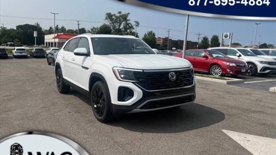 2024 Volkswagen Atlas Cross Sport SE with Technology — SUV — 6 mi — Palatine, IL