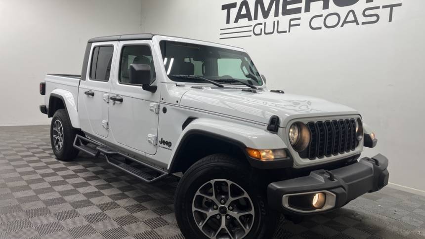 2024 Jeep Gladiator Sport S