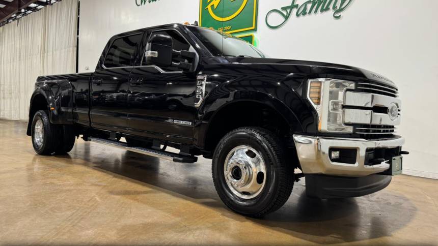2019 Ford Super Duty F-350 Lariat — Pickup Truck — 136,254 mi — Houston, TX
