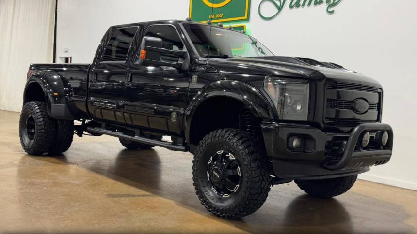 2015 Ford Super Duty F-350 Lariat — Pickup Truck — 61,115 mi — Houston, TX