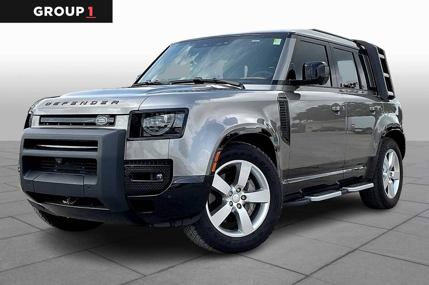 2023 Land Rover Defender X-Dynamic SE — SUV — 18,480 mi — Boerne, TX