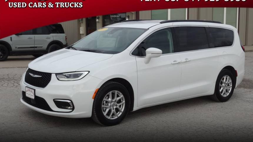 2022 Chrysler Pacifica Touring L — Minivan — 79,389 mi — Kalona, IA